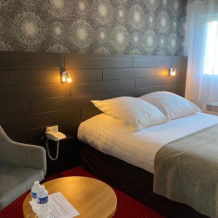 The Originals City, Hotel Du Chateau, 폰티비 외부 사진