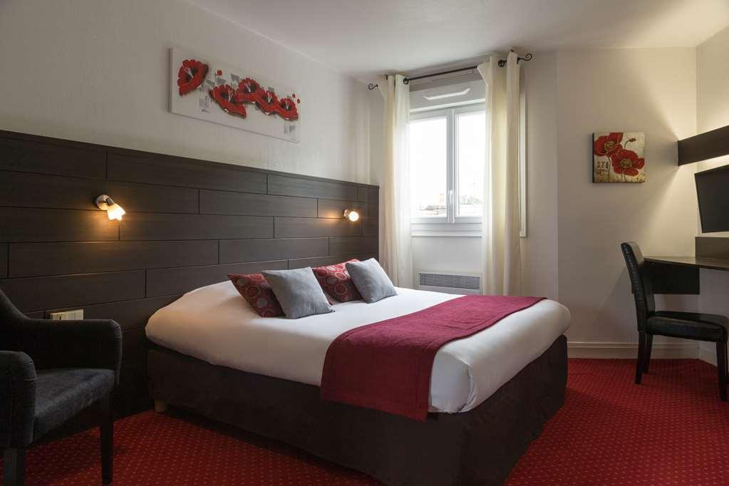 The Originals City, Hotel Du Chateau, 폰티비 객실 사진