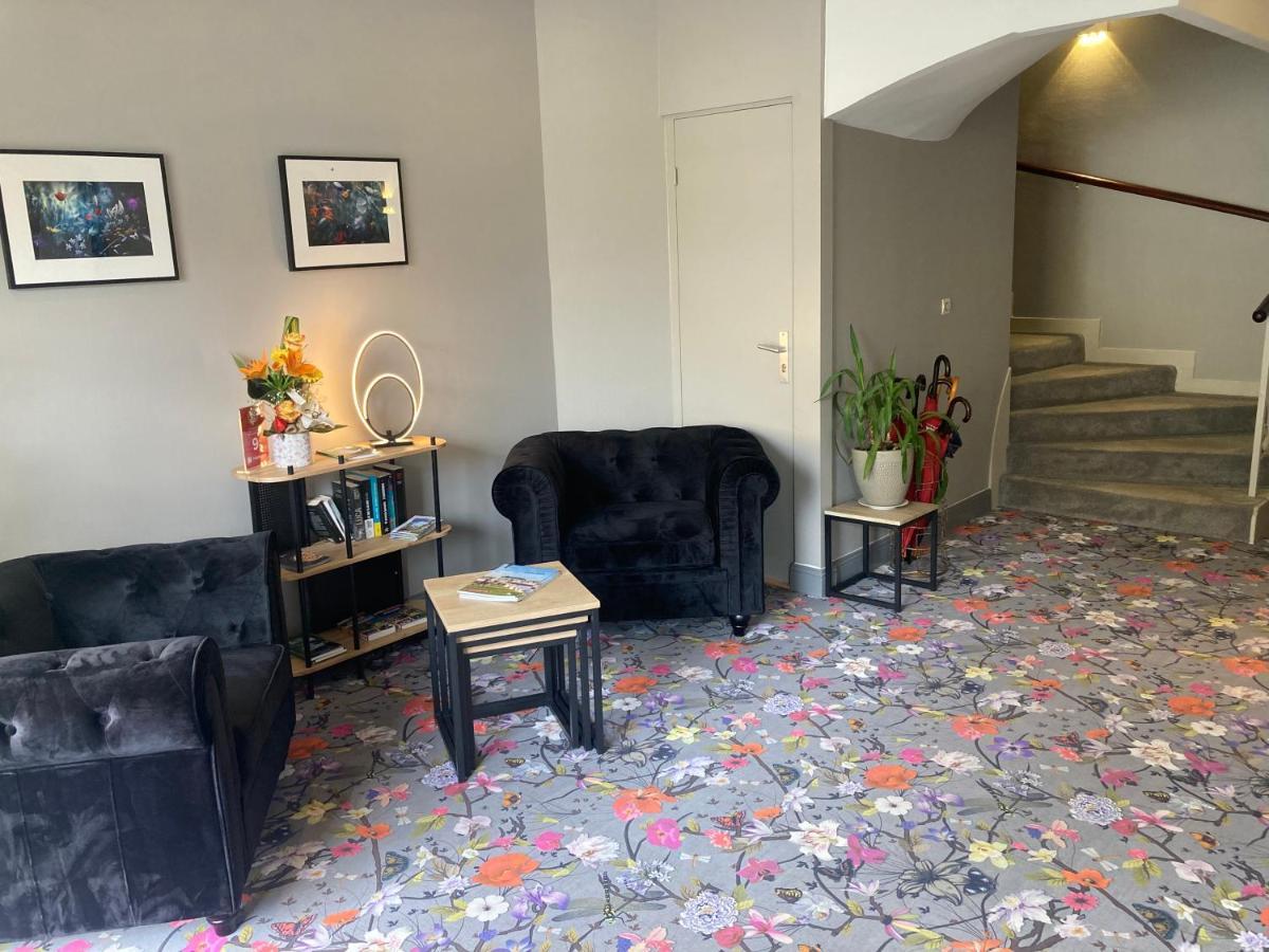 The Originals City, Hotel Du Chateau, 폰티비 외부 사진