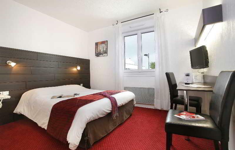The Originals City, Hotel Du Chateau, 폰티비 외부 사진