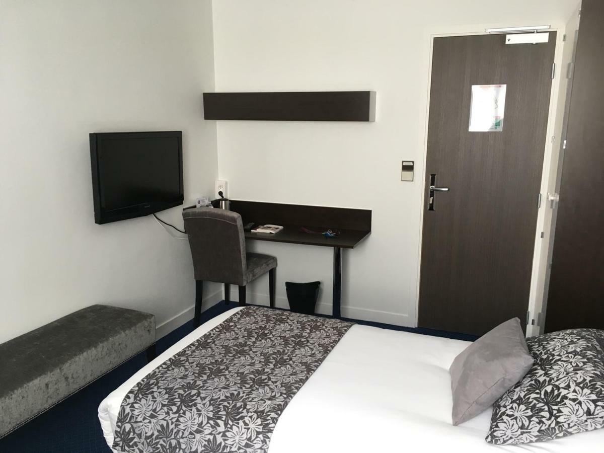 The Originals City, Hotel Du Chateau, 폰티비 외부 사진